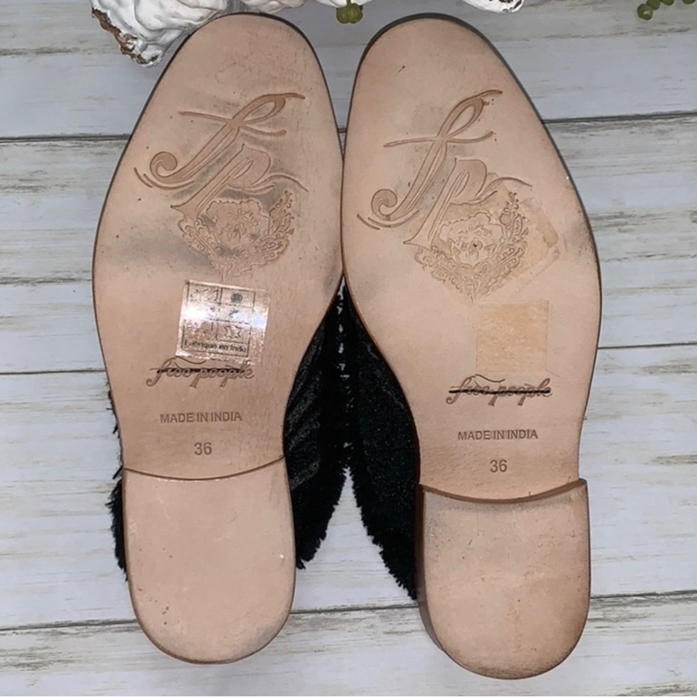 Free People Butterfly Effect Black Velvet Faux Sherpa Lined Flats EU 36/37 BNWOB - Picture 10 of 14